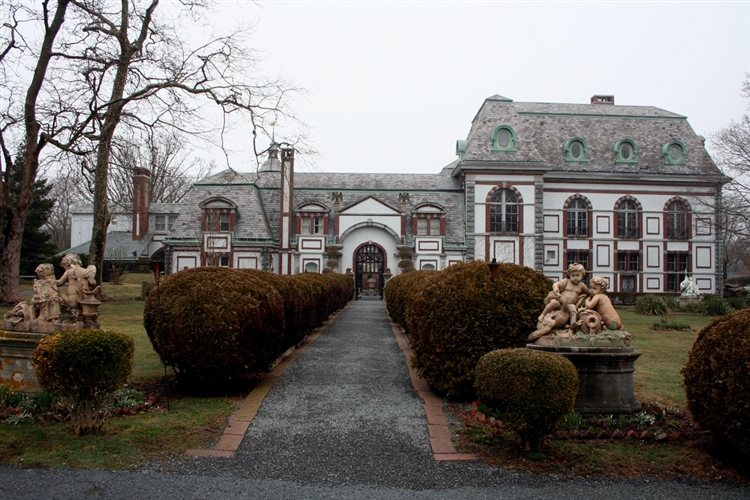 Check Out Some of the Most Haunted Places Here in Rhode Island